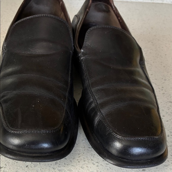 Salvatore Ferragamo Black Leather Slip-On Shoes main image 6